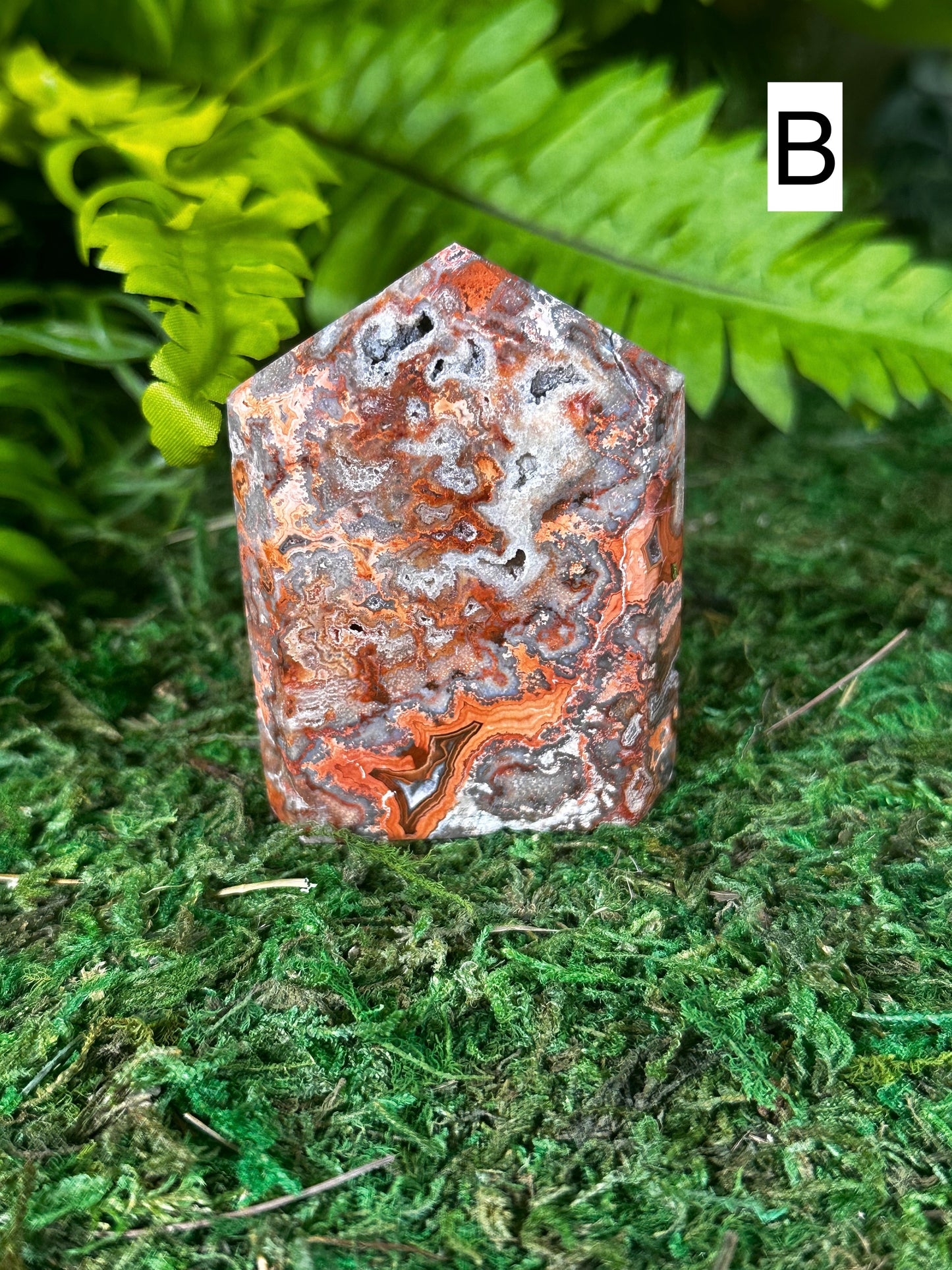 Crazy Lace Agate Domino Towers